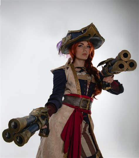 [self ] MISS FORTUNE COSPLAY! : r/leagueoflegends